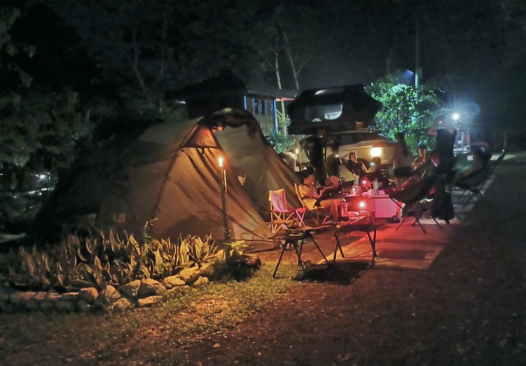 Laman Eden Campsite Kepis | Escabee.com