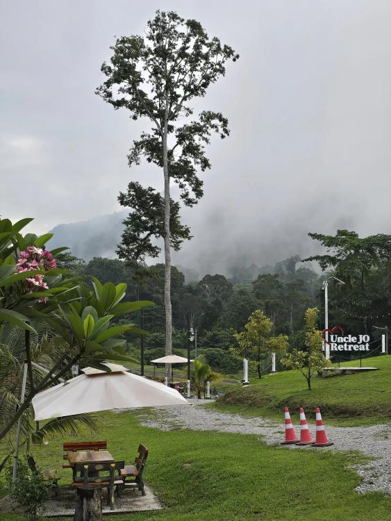 Uncle JO Retreat | Escabee.com