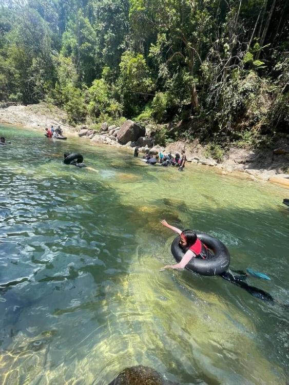 Lata Kolam Air Deru Ecopark | Escabee.com