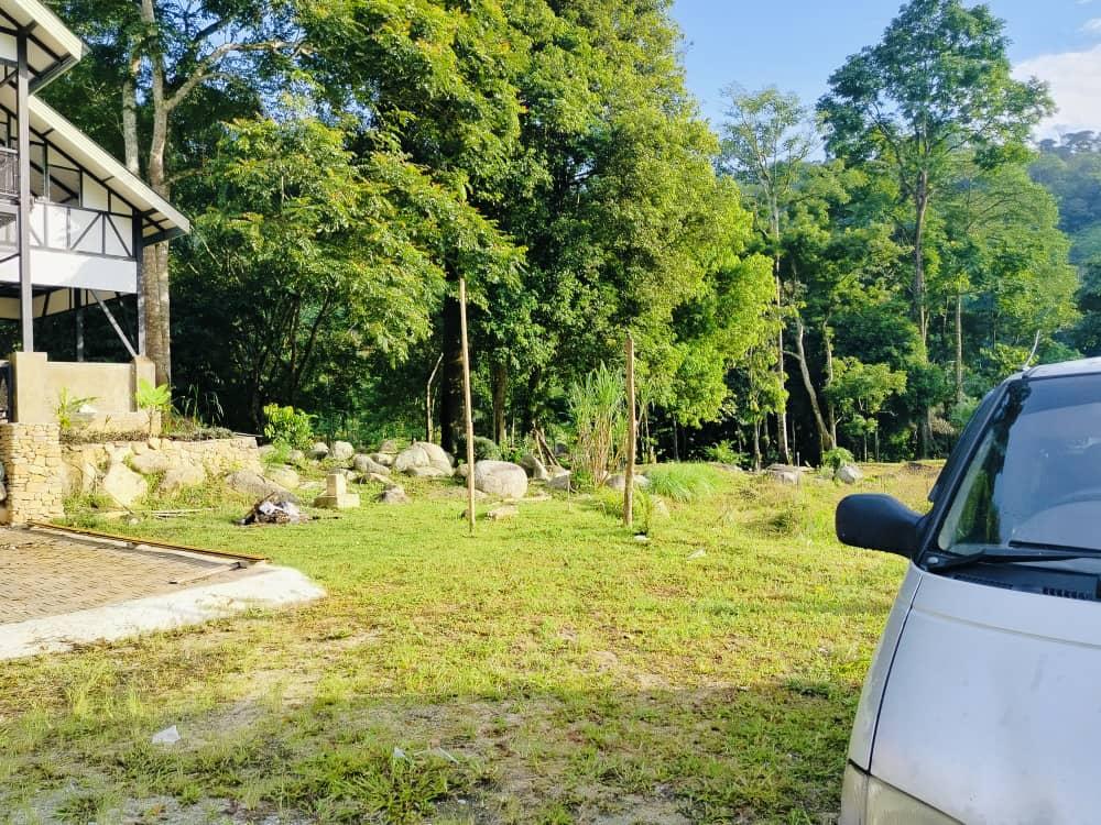 Jungle Rock Riverside Campground | Escabee.com