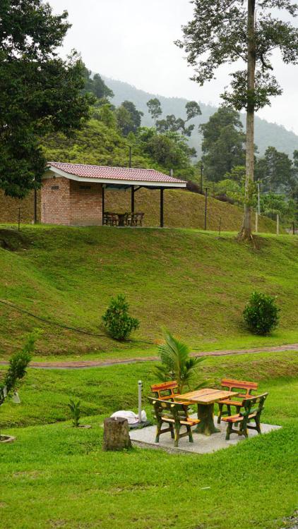 Uncle JO Retreat | Escabee.com