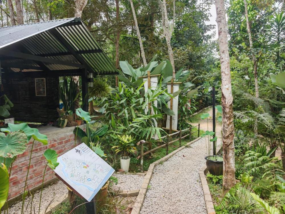 Santai Dusun Campsite | Escabee.com