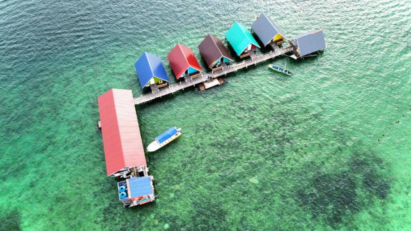 Adil Waterhouse Resort - Campsite in Semporna, Sabah - Photo 2