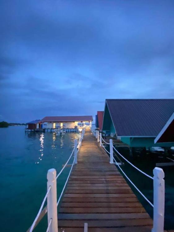 Adil Waterhouse Resort | Escabee.com