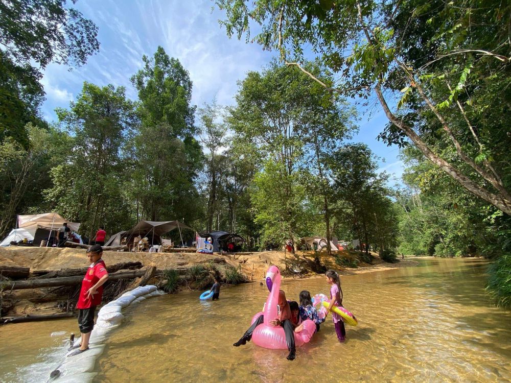 Jiwacamp Sungai Pandan Waterfall | Escabee.com