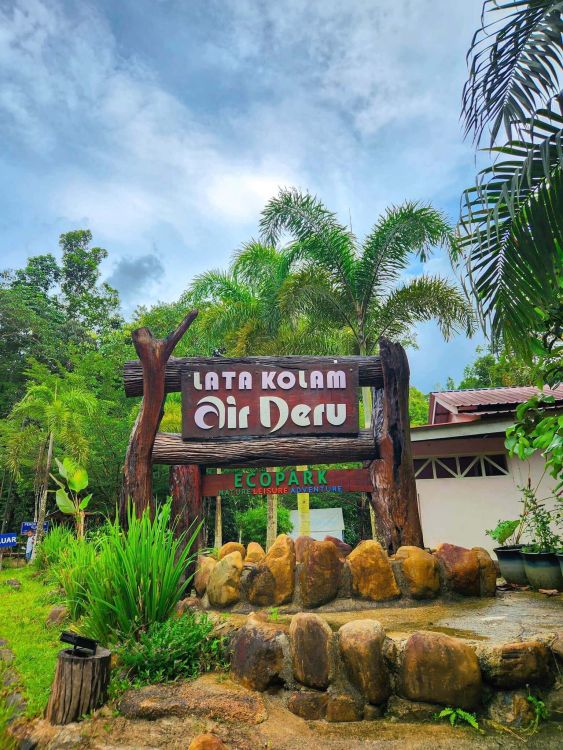 Lata Kolam Air Deru Ecopark | Escabee.com