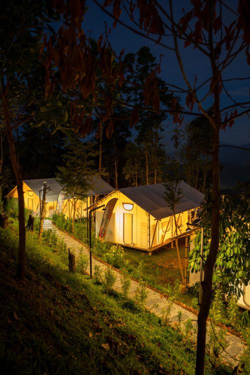 Lu Ying Retreats | Escabee.com