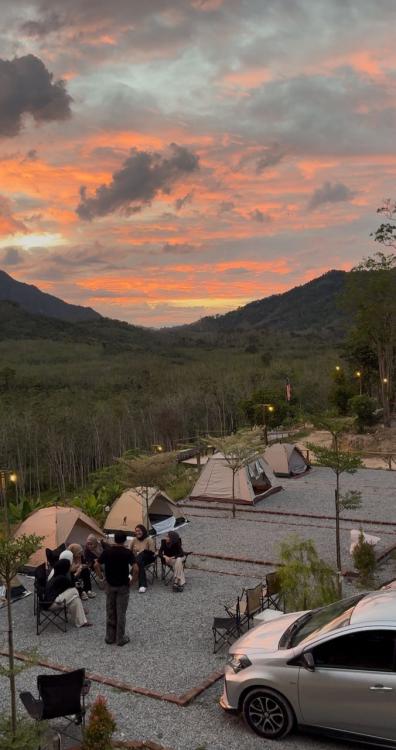 Pahat Hill Campsite | Escabee.com