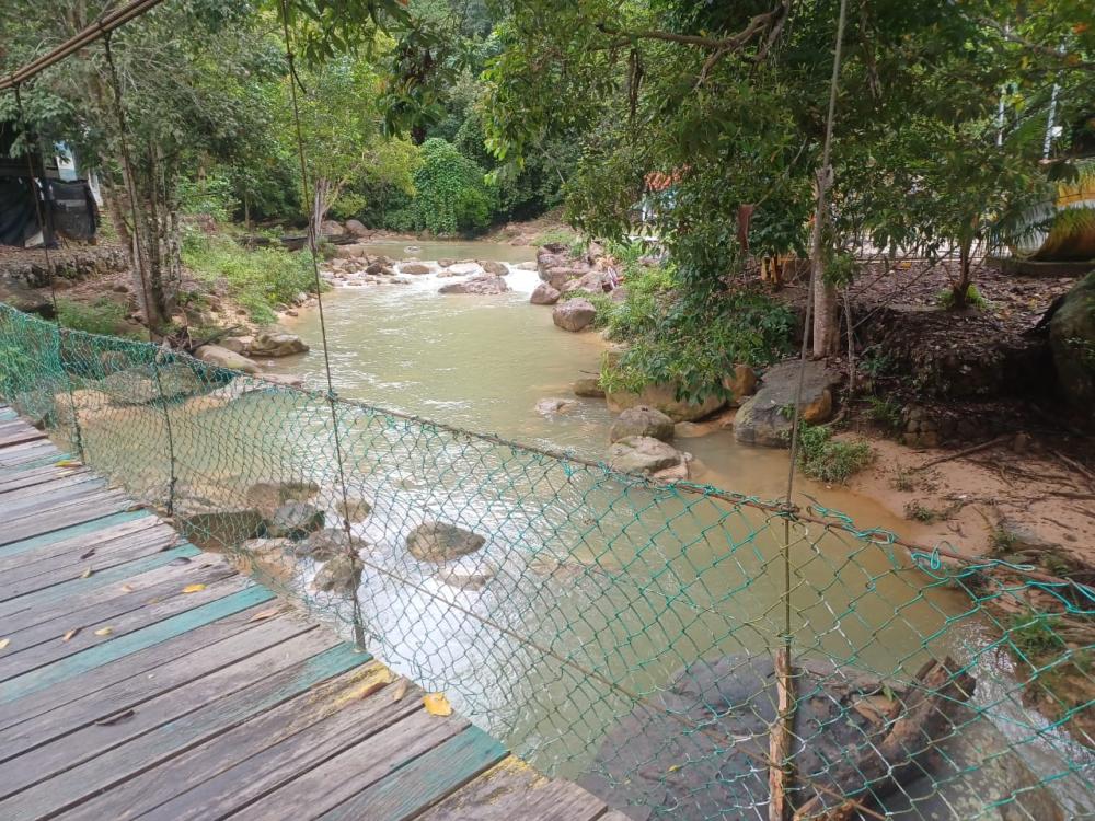 Campsite Air Terjun Teladas 7 | Escabee.com