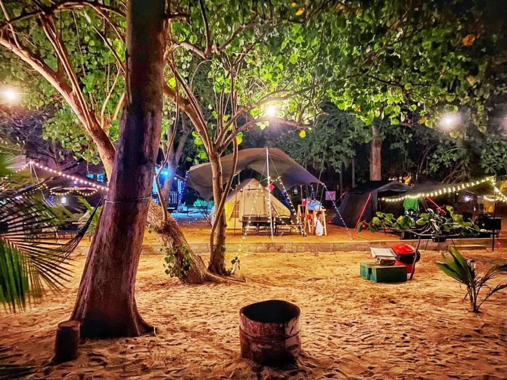 Aliyya Beachfront Campsite | Escabee.com