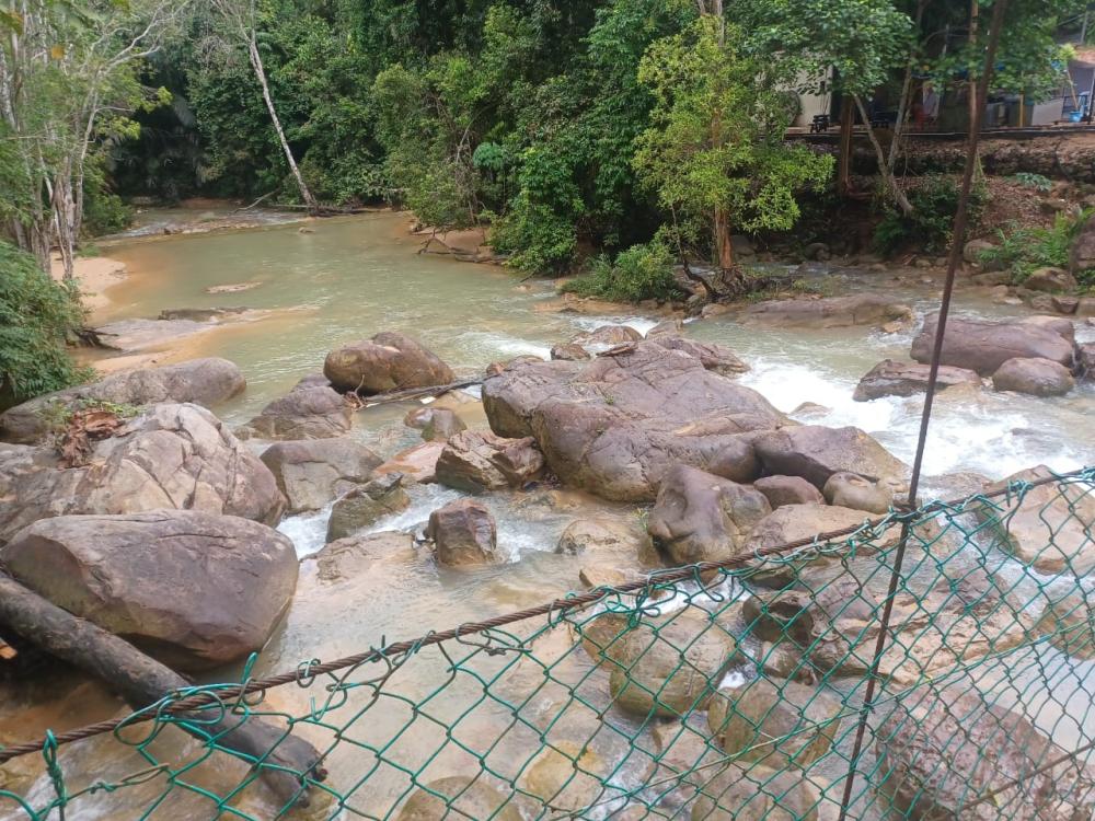 Campsite Air Terjun Teladas 7 | Escabee.com