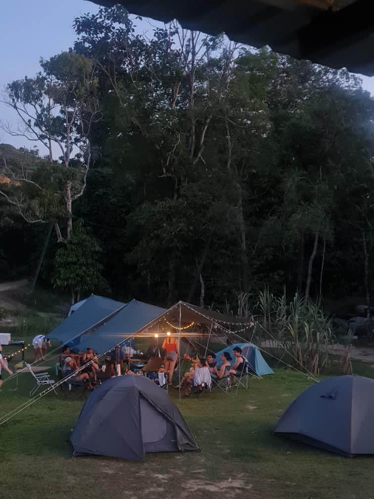 Duo Camp Campsite By The River | Escabee