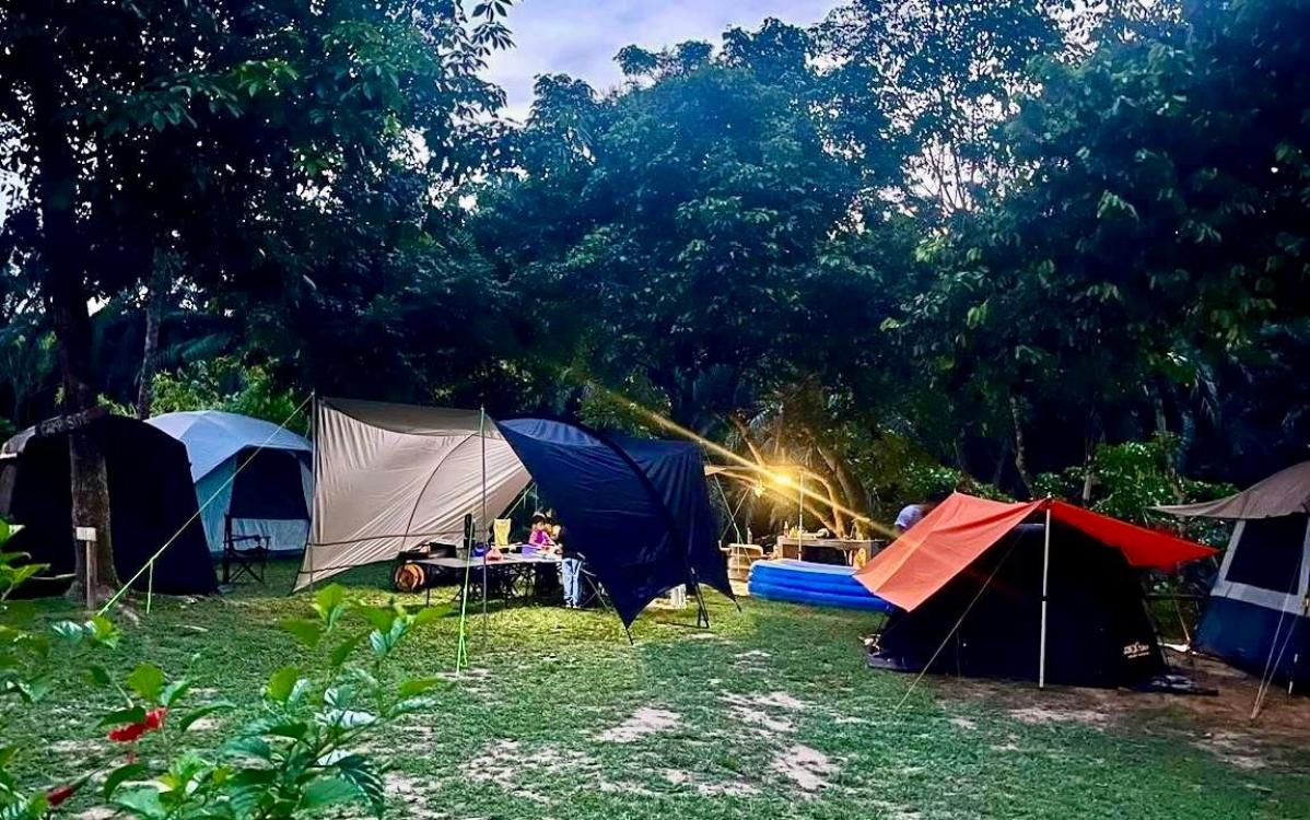 Laman Eden Campsite Kepis | Escabee.com