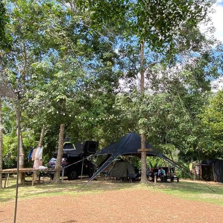Laman Eden Campsite Kepis | Escabee.com