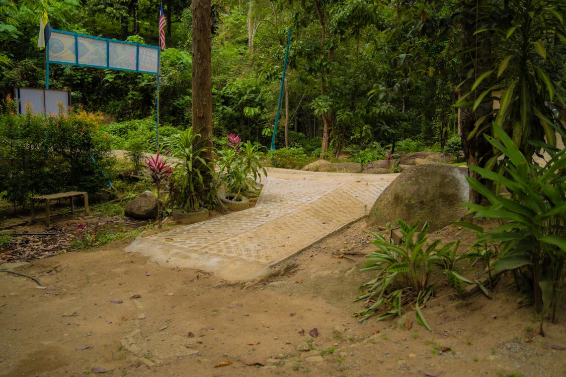 Amba Waterfall Campsite & Dangau | Escabee.com