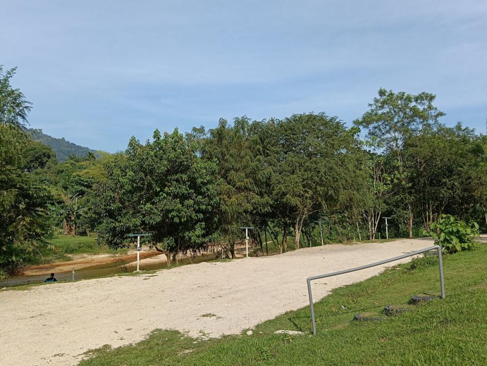 Selama Beach Campsite | Escabee.com