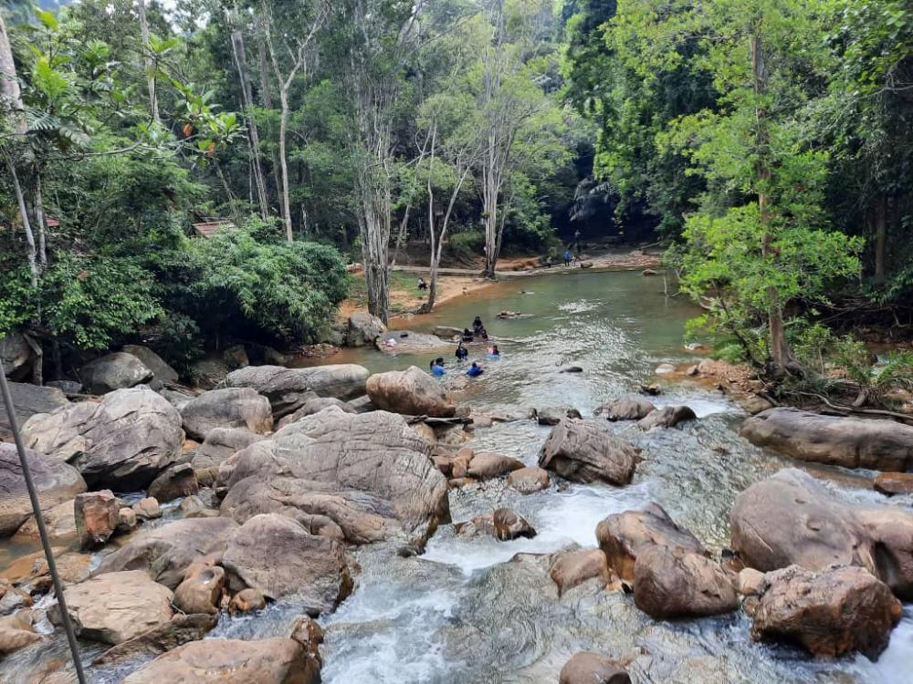 Campsite Air Terjun Teladas 7 | Escabee.com
