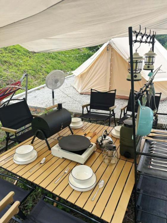 The Survivor Camp And Glamp | Escabee.com