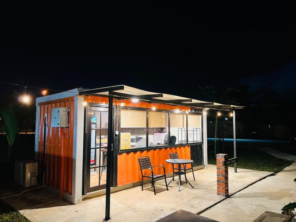 UPSI Glamping Park | Escabee.com
