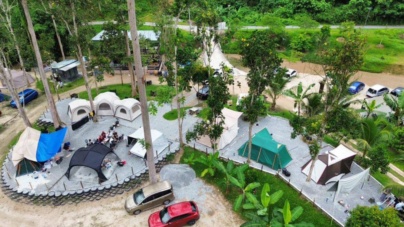 Dusun Dz | Escabee.com