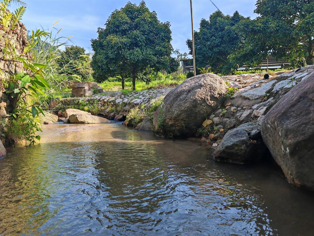 Bentong Fruits Farm Hot Spring Campsite | Escabee.com