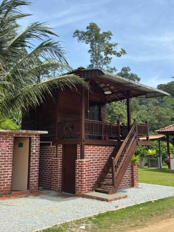 Dusun Dz | Escabee.com