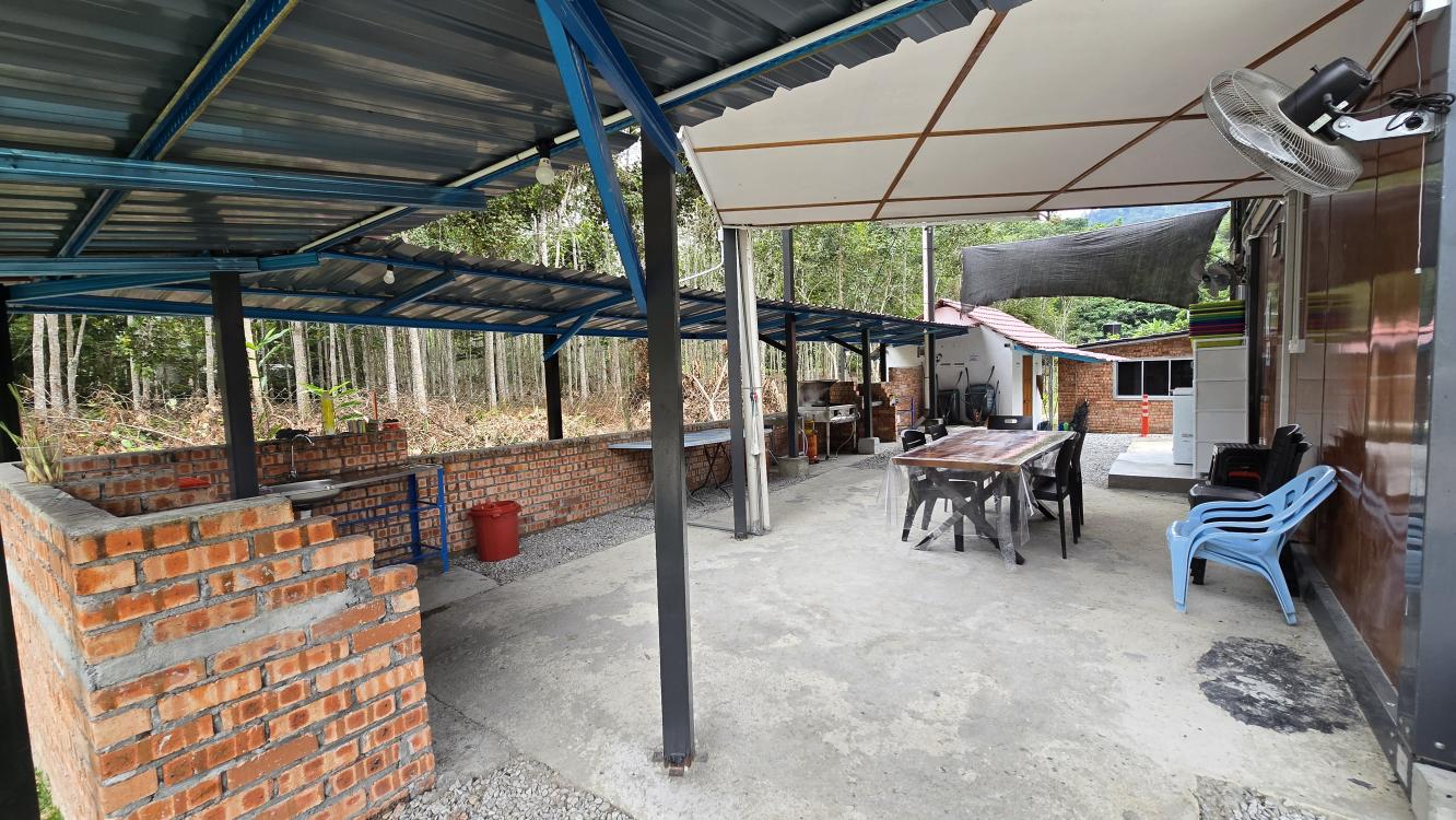 Uncle JO Retreat | Escabee.com