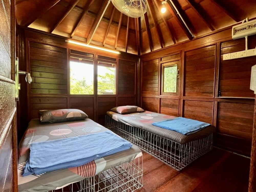 Laman Eden Campsite Kepis | Escabee.com