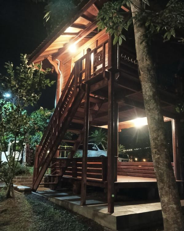 Laman Eden Campsite Kepis | Escabee.com