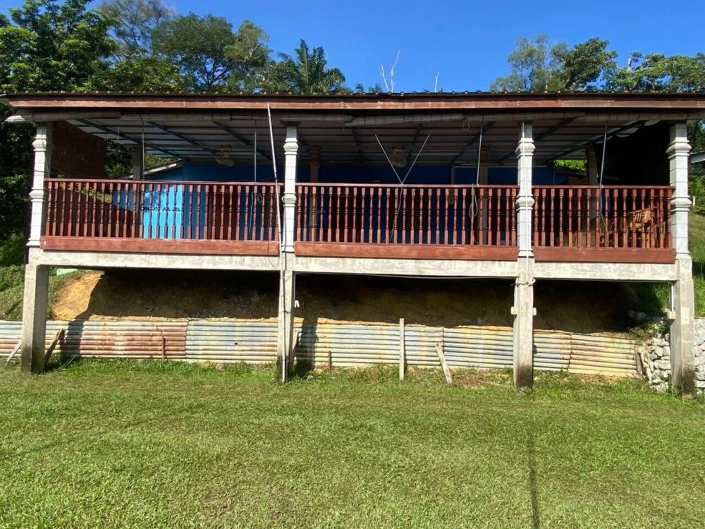 Bilik B1 - Ciku at Kebun Teras Dimensi