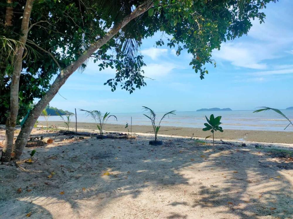 Caravan / Motorhome / Campercar / RTT at Tanjung Jaga De Camphece