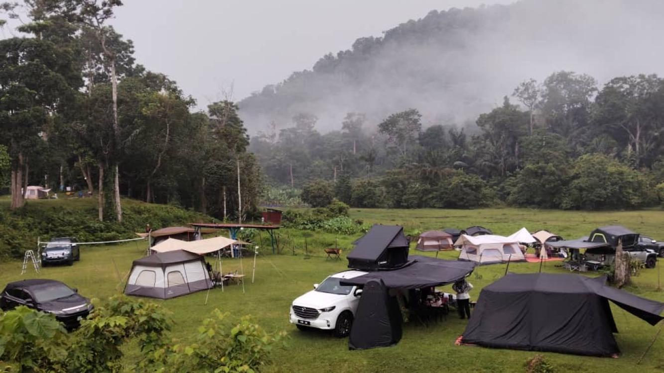 Camping Lot Bawah Tebing at Last Post D'Rimba Campsite & Kafe